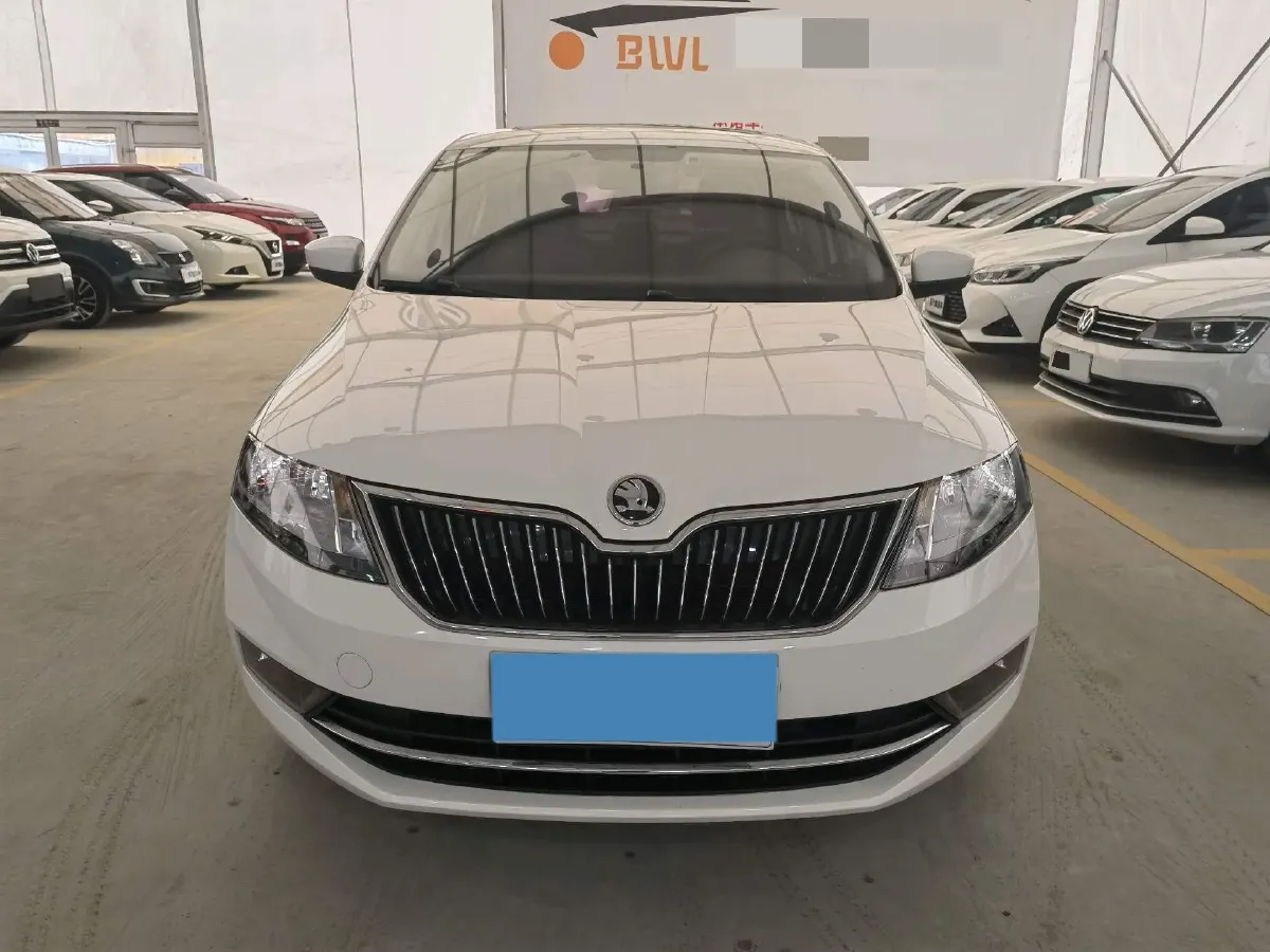 2019 SWM G01 1.5T 156HP L4 6AT,autocango,china used car exporter,china ev exporter,chinese used car exporter,chinese used ev exporter