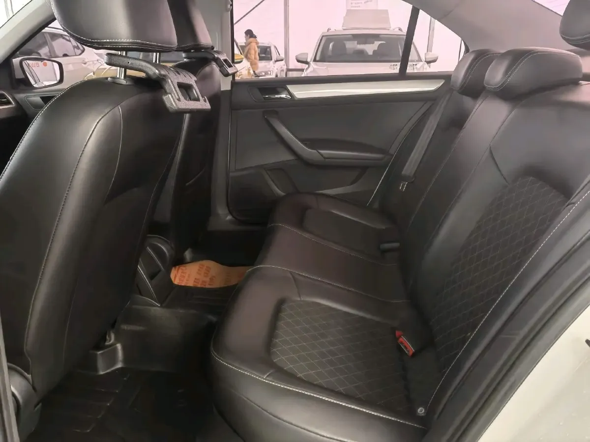 2019 SWM G01 1.5T 156HP L4 6AT,autocango,china used car exporter,china ev exporter,chinese used car exporter,chinese used ev exporter