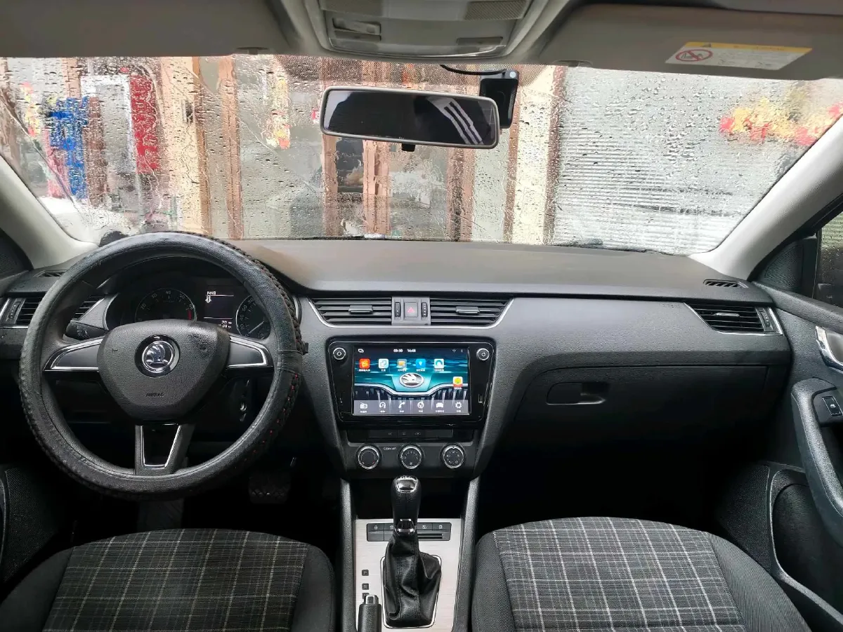 2018 Skoda Octavia 1.2T 116HP L4 7DCT,autocango,china used car exporter,china ev exporter,chinese used car exporter,chinese used ev exporter