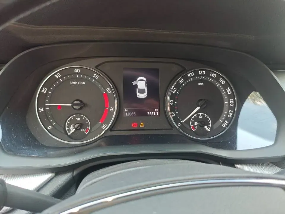 2022 Skoda Octavia 1.4T 150HP L4 7DCT,autocango,china used car exporter,china ev exporter,chinese used car exporter,chinese used ev exporter