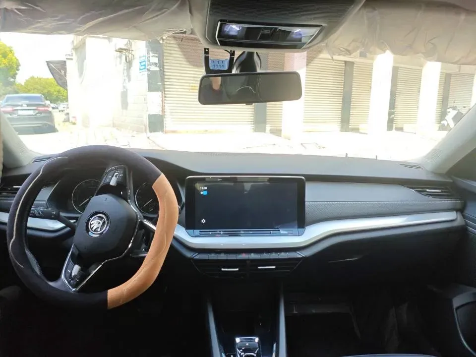 2022 Skoda Octavia 1.4T 150HP L4 7DCT,autocango,china used car exporter,china ev exporter,chinese used car exporter,chinese used ev exporter