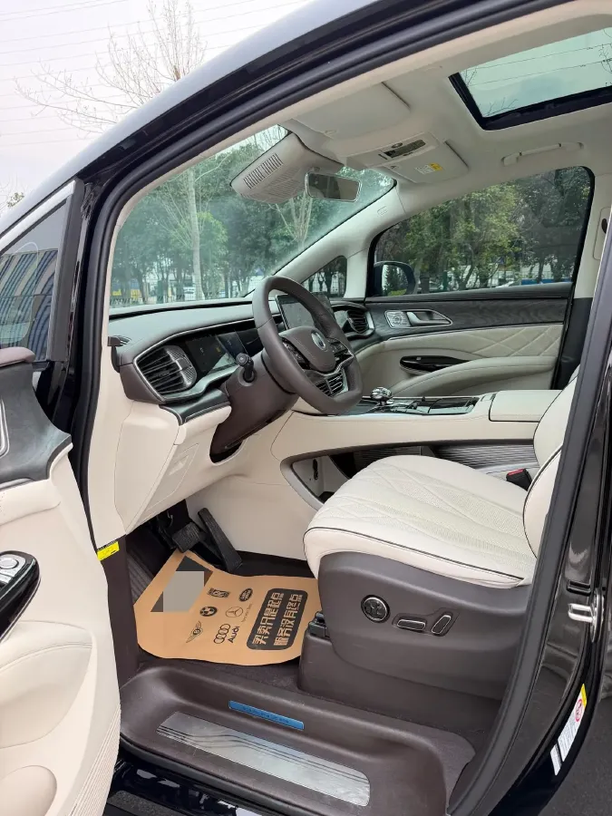 2024 Denza D9 1.5T 139HP L4 E-CVT PHEV 20.39KWH,autocango,china used car exporter,china ev exporter,chinese used car exporter,chinese used ev exporter