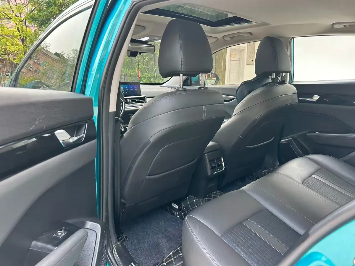 2020 DongFeng Aeolus YiXuan 1.5T 150HP L4 6DCT,autocango,china used car exporter,china ev exporter,chinese used car exporter,chinese used ev exporter