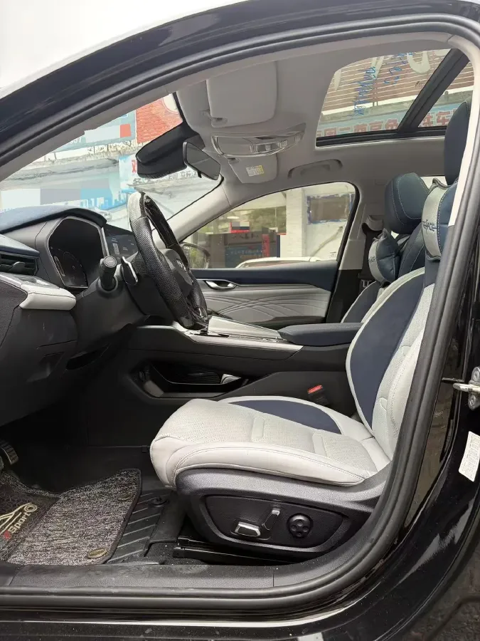 2021 Geely Preface 2.0T 190HP L4 7DCT,autocango,china used car exporter,china ev exporter,chinese used car exporter,chinese used ev exporter