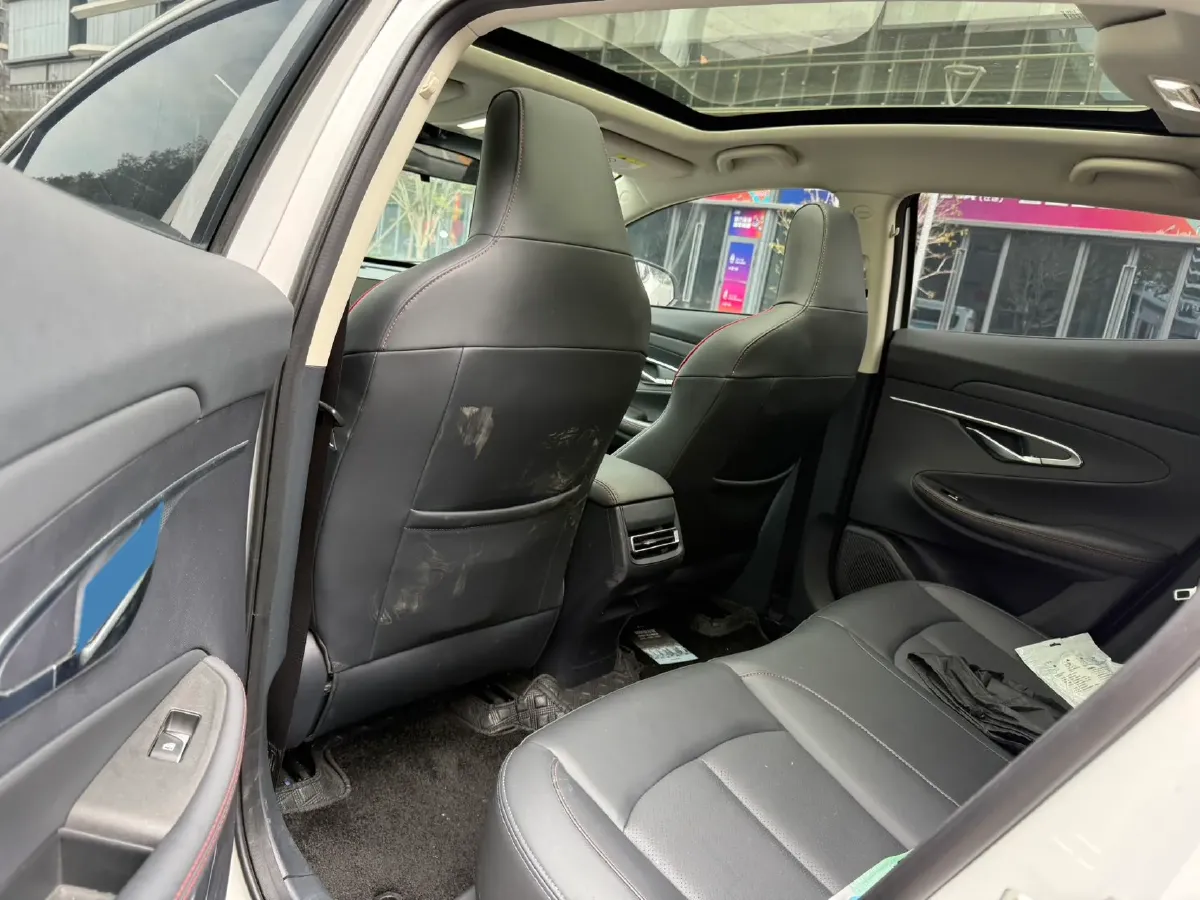 2021 ChangAn UNI-T 1.5T 180HP L4 7DCT,autocango,china used car exporter,china ev exporter,chinese used car exporter,chinese used ev exporter