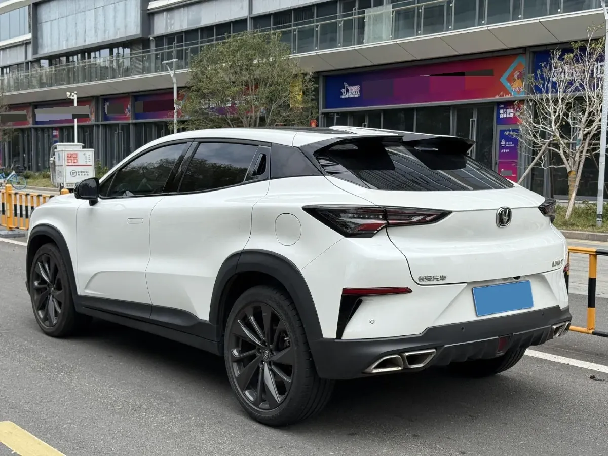 2021 ChangAn UNI-T 1.5T 180HP L4 7DCT,autocango,china used car exporter,china ev exporter,chinese used car exporter,chinese used ev exporter