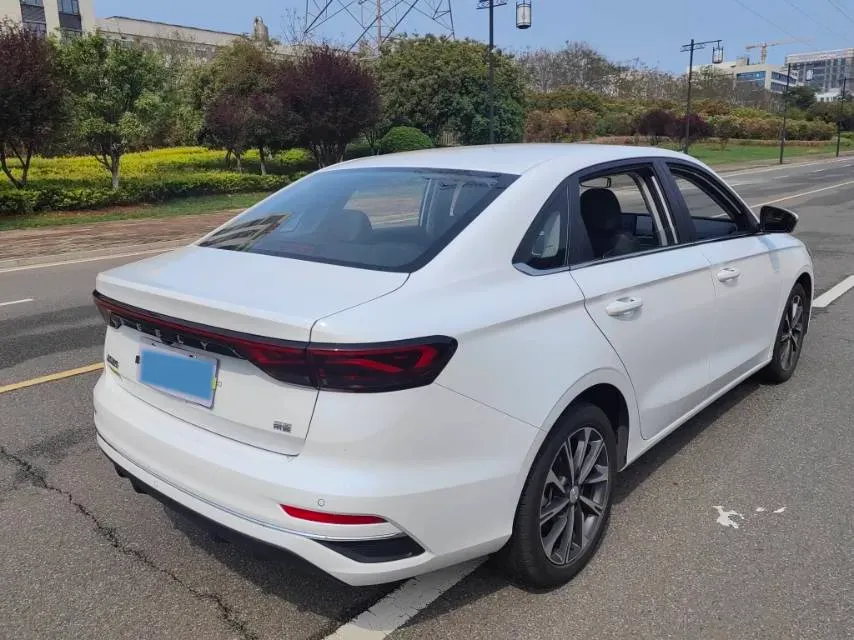 2025 Geely Emgrand 1.5L 127HP L4 CVT,autocango,china used car exporter,china ev exporter,chinese used car exporter,chinese used ev exporter