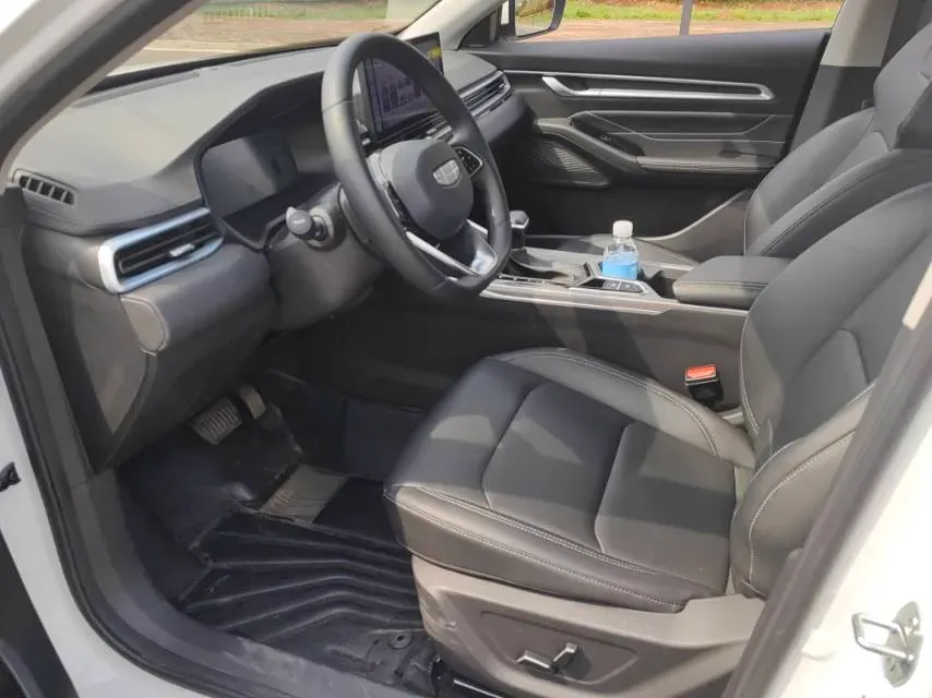 2025 Geely Emgrand 1.5L 127HP L4 CVT,autocango,china used car exporter,china ev exporter,chinese used car exporter,chinese used ev exporter