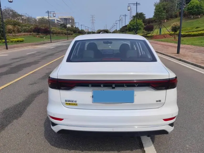 2025 Geely Emgrand 1.5L 127HP L4 CVT,autocango,china used car exporter,china ev exporter,chinese used car exporter,chinese used ev exporter