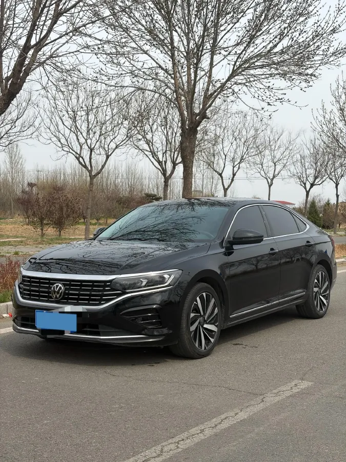 2023 Volkswagen Passat 2.0T 186HP L4 7DCT,autocango,china used car exporter,china ev exporter,chinese used car exporter,chinese used ev exporter