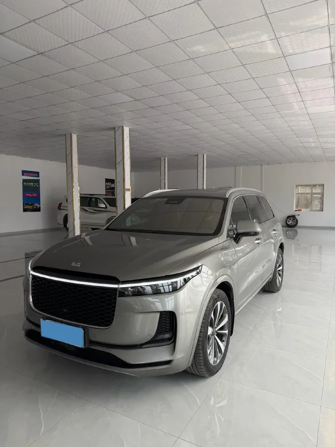 2021 Li ONE Range Extended 131HP REEV 40.5KWH,autocango,china used car exporter,china ev exporter,chinese used car exporter,chinese used ev exporter