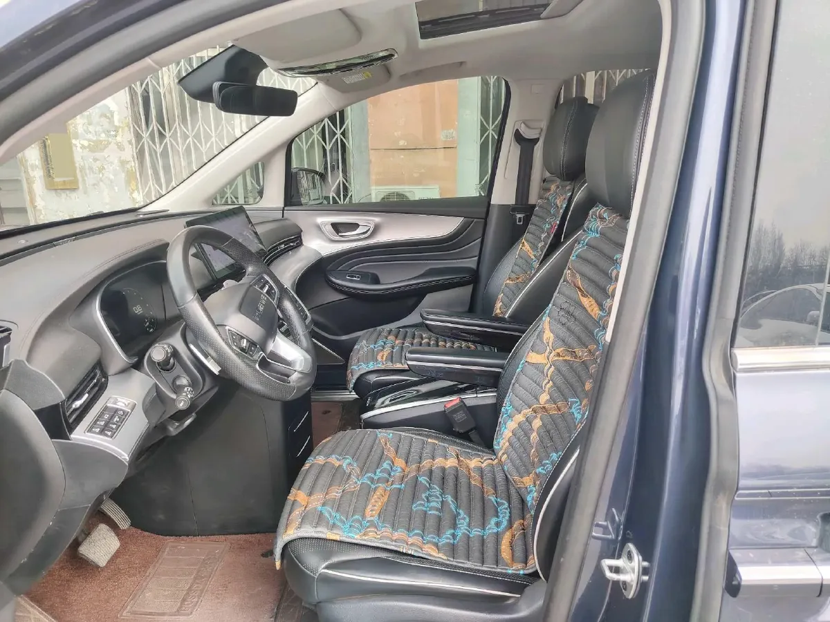 2021 Roewe iMAX8 2.0T 234HP L4 8AT,autocango,china used car exporter,china ev exporter,chinese used car exporter,chinese used ev exporter