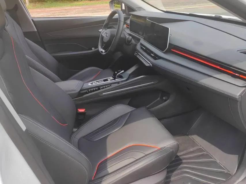 2024 Geely Binray 1.5T 181HP L4 7DCT,autocango,china used car exporter,china ev exporter,chinese used car exporter,chinese used ev exporter