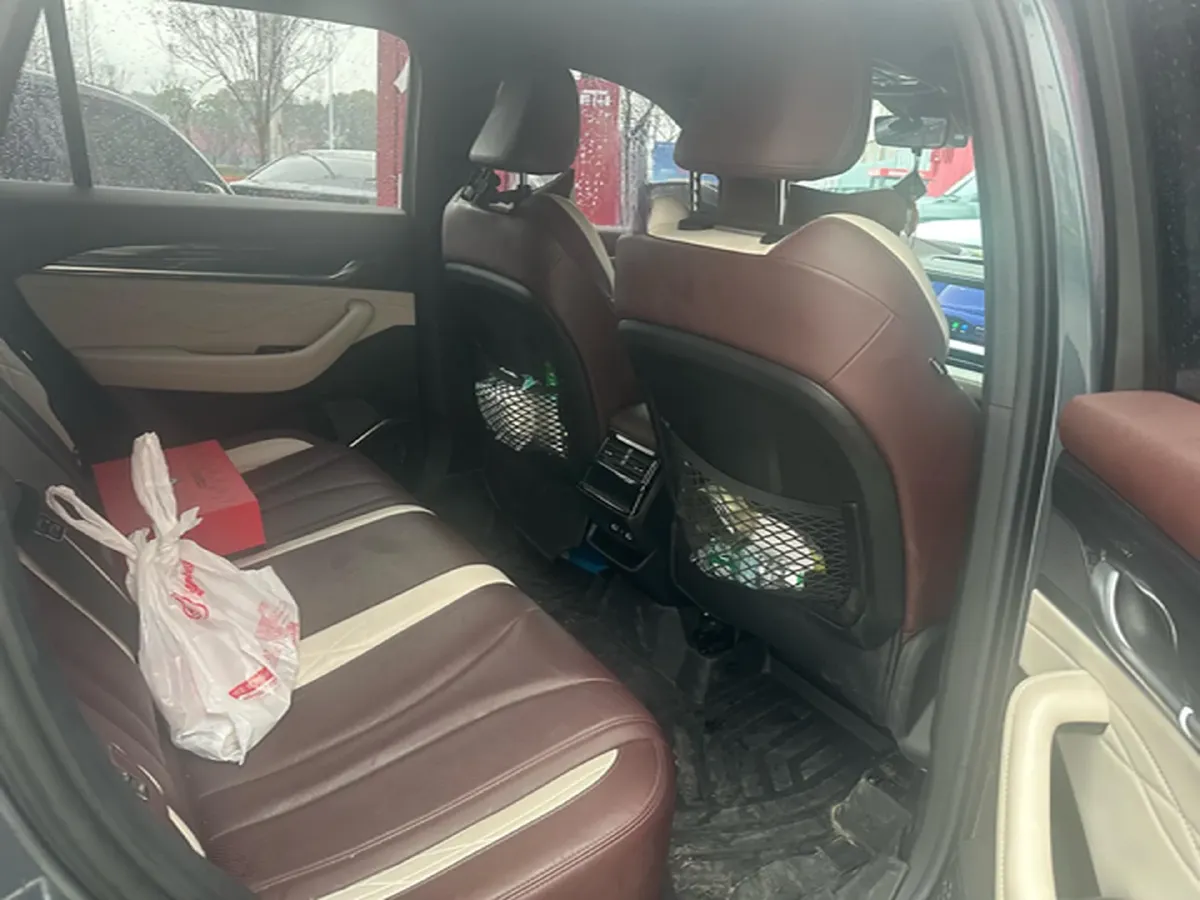 2021 Geely Monjaro 2.0T 218HP L4 7DCT,autocango,china used car exporter,china ev exporter,chinese used car exporter,chinese used ev exporter