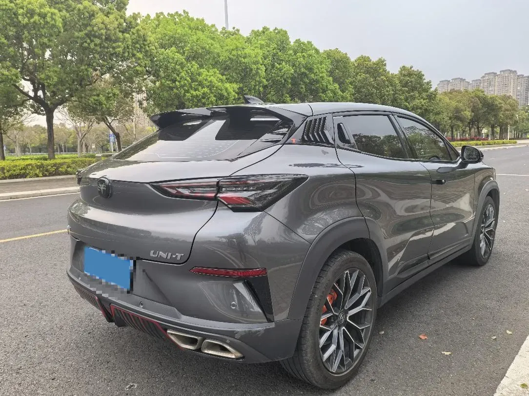 2021 ChangAn UNI-T 1.5T 180HP L4 7DCT,autocango,china used car exporter,china ev exporter,chinese used car exporter,chinese used ev exporter