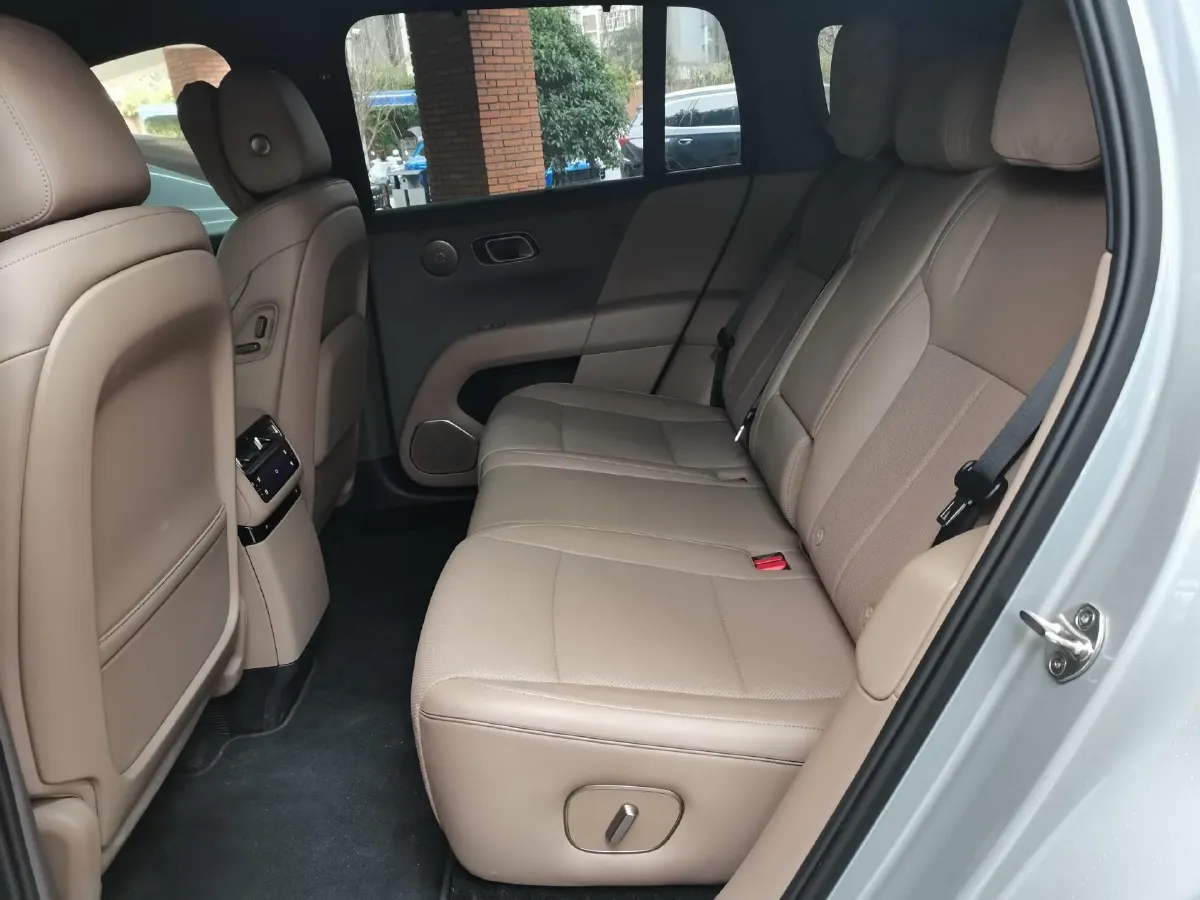 2025 Li i6 BEV,autocango,china used car exporter,china ev exporter,chinese used car exporter,chinese used ev exporter