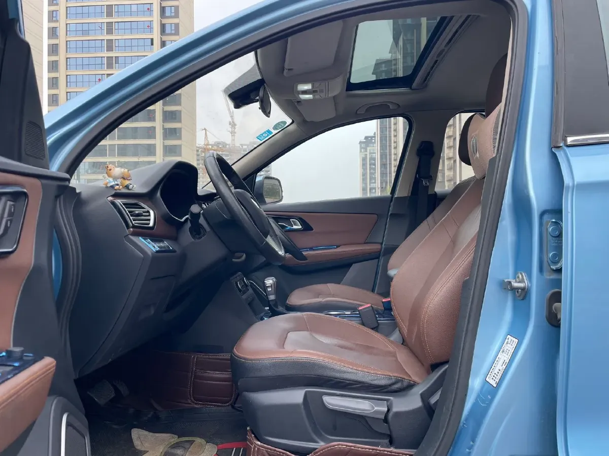 2017 FAW Senia R7 1.6L 116HP L4 6AT,autocango,china used car exporter,china ev exporter,chinese used car exporter,chinese used ev exporter