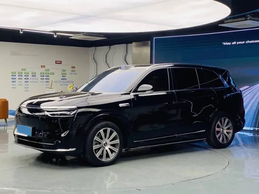 2025 AITO AITO M8 REEV 160HP REEV 53.4KWH,autocango,china used car exporter,china ev exporter,chinese used car exporter,chinese used ev exporter