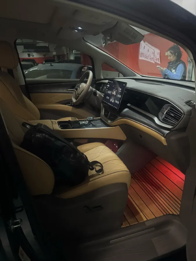 2023 Denza D9 1.5T 139HP L4 E-CVT PHEV 20.39KWH,autocango,china used car exporter,china ev exporter,chinese used car exporter,chinese used ev exporter