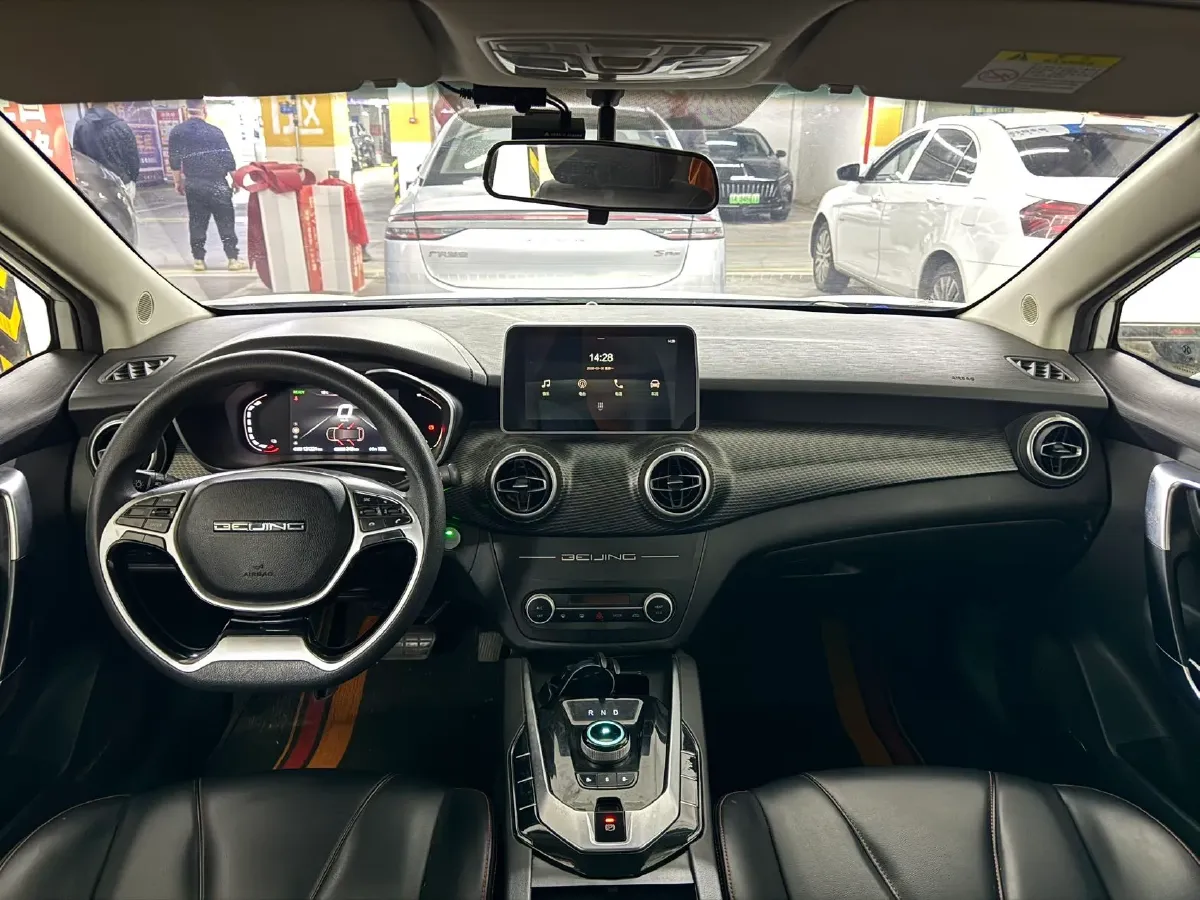 2022 Bestune B70 2.0T 224HP L4 6AT,autocango,china used car exporter,china ev exporter,chinese used car exporter,chinese used ev exporter