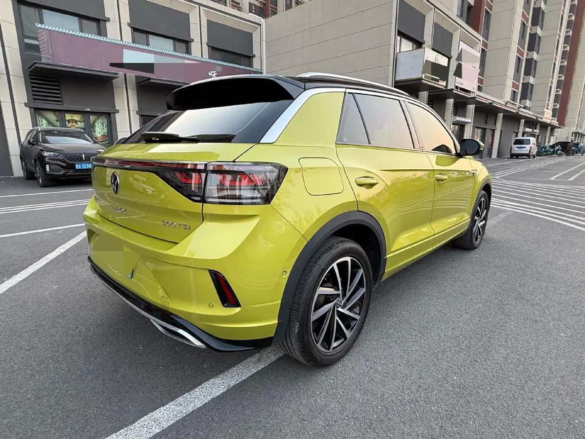 2023 Volkswagen T-Roc 1.5T 160HP L4 7DCT,autocango,china used car exporter,china ev exporter,chinese used car exporter,chinese used ev exporter