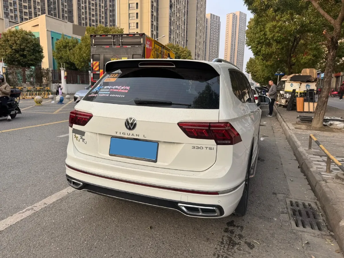 2024 Volkswagen Tiguan L 2.0T 186HP L4 7DCT,autocango,china used car exporter,china ev exporter,chinese used car exporter,chinese used ev exporter