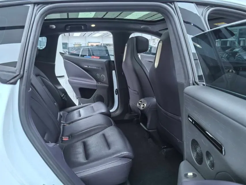 2024 Avatr 07 1.5T 156HP L4 REEV 39.05KWH,autocango,china used car exporter,china ev exporter,chinese used car exporter,chinese used ev exporter