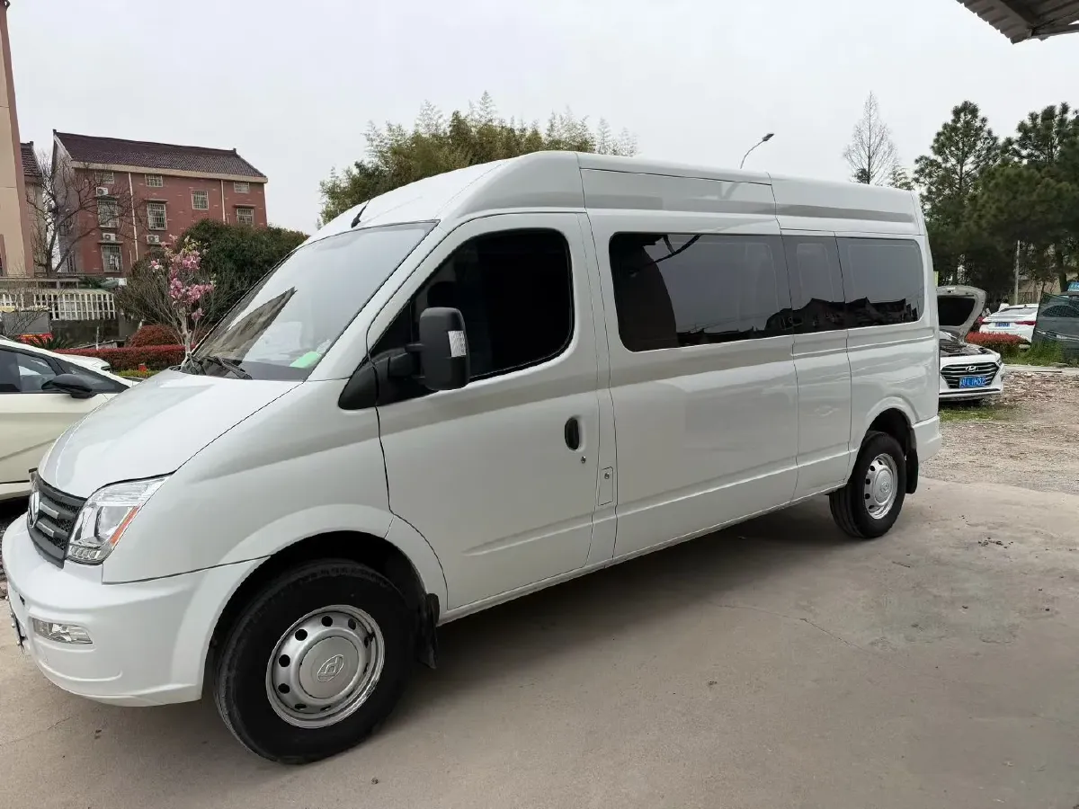 2021 MAXUS XinTu V80 2.0T 127HP L4 6MT,autocango,china used car exporter,china ev exporter,chinese used car exporter,chinese used ev exporter