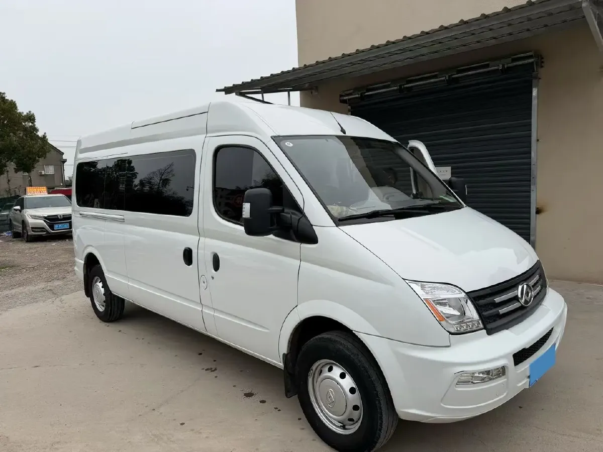 2021 MAXUS XinTu V80 2.0T 127HP L4 6MT,autocango,china used car exporter,china ev exporter,chinese used car exporter,chinese used ev exporter