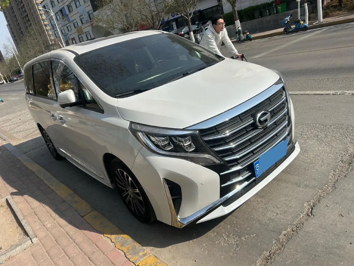 2021 GAC Trumpchi M8 2.0T 252HP L4 8AT,autocango,china used car exporter,china ev exporter,chinese used car exporter,chinese used ev exporter