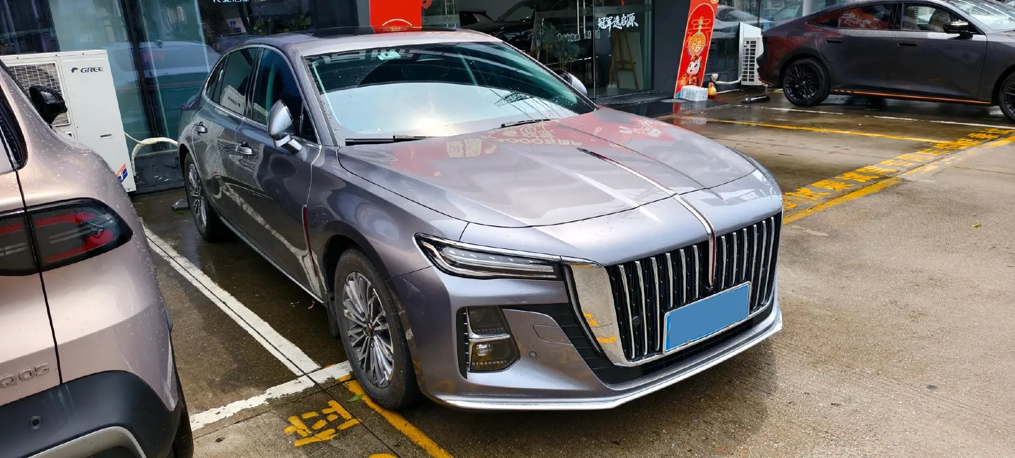 2023 HongQi H5 2.0T 224HP L4 8AT,autocango,china used car exporter,china ev exporter,chinese used car exporter,chinese used ev exporter
