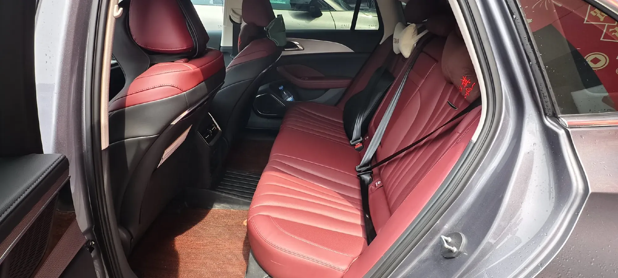 2023 HongQi H5 2.0T 224HP L4 8AT,autocango,china used car exporter,china ev exporter,chinese used car exporter,chinese used ev exporter