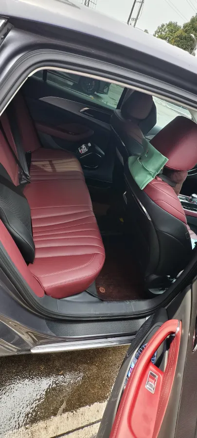 2023 HongQi H5 2.0T 224HP L4 8AT,autocango,china used car exporter,china ev exporter,chinese used car exporter,chinese used ev exporter