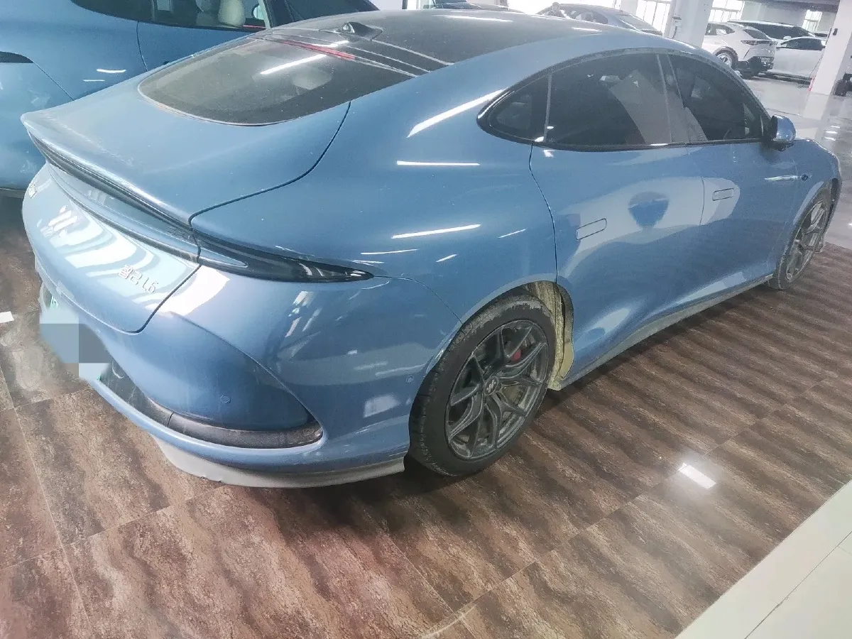 2024 IM L6 BEV 75KWH,autocango,china used car exporter,china ev exporter,chinese used car exporter,chinese used ev exporter