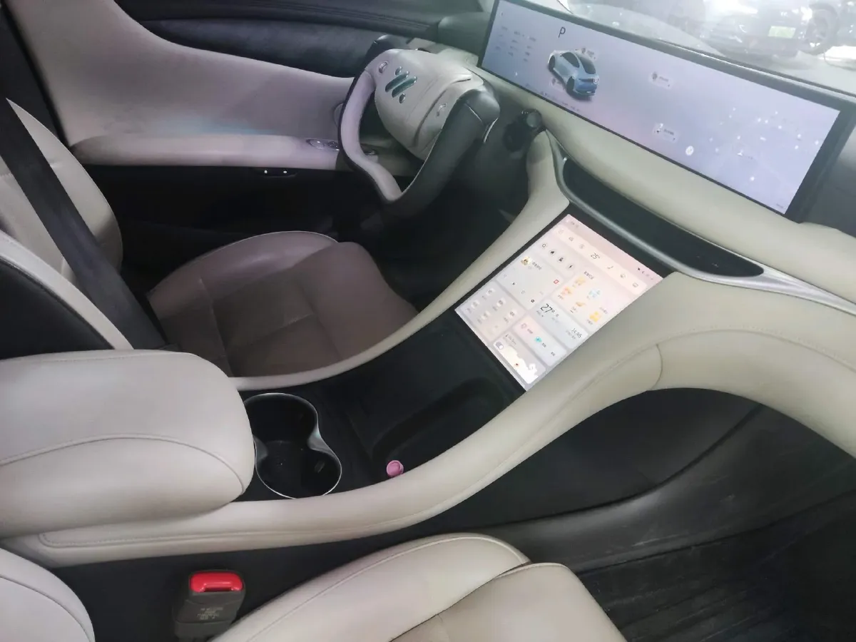 2024 IM L6 BEV 75KWH,autocango,china used car exporter,china ev exporter,chinese used car exporter,chinese used ev exporter