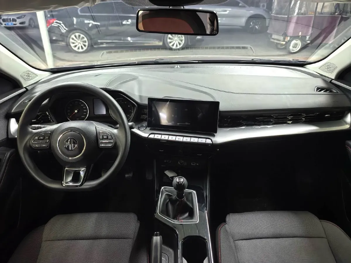 2022 MG 5 1.5L 120HP L4 5MT,autocango,china used car exporter,china ev exporter,chinese used car exporter,chinese used ev exporter