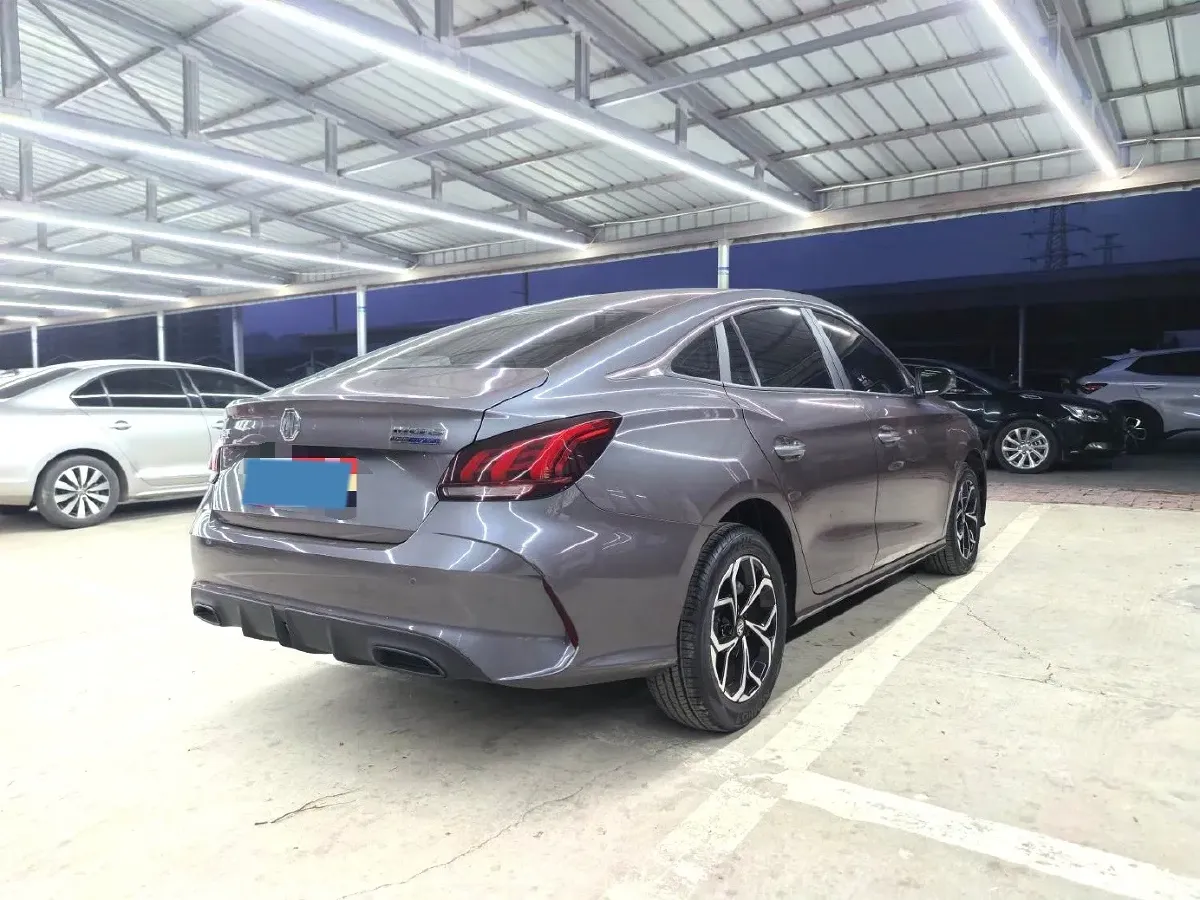 2022 MG 5 1.5L 120HP L4 5MT,autocango,china used car exporter,china ev exporter,chinese used car exporter,chinese used ev exporter