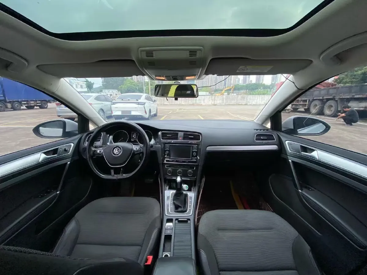 2018 Volkswagen Golf 1.4T 131HP L4 7DCT,autocango,china used car exporter,china ev exporter,chinese used car exporter,chinese used ev exporter