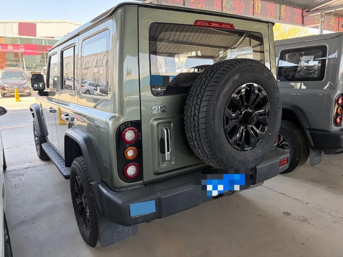 2025 212 212 T01 2.0T 170HP L4 8AT,autocango,china used car exporter,china ev exporter,chinese used car exporter,chinese used ev exporter