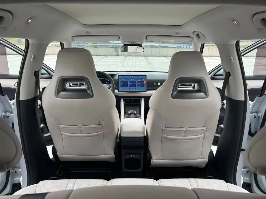 2024 BYD YuanUP BEV 45.12KWH,autocango,china used car exporter,china ev exporter,chinese used car exporter,chinese used ev exporter