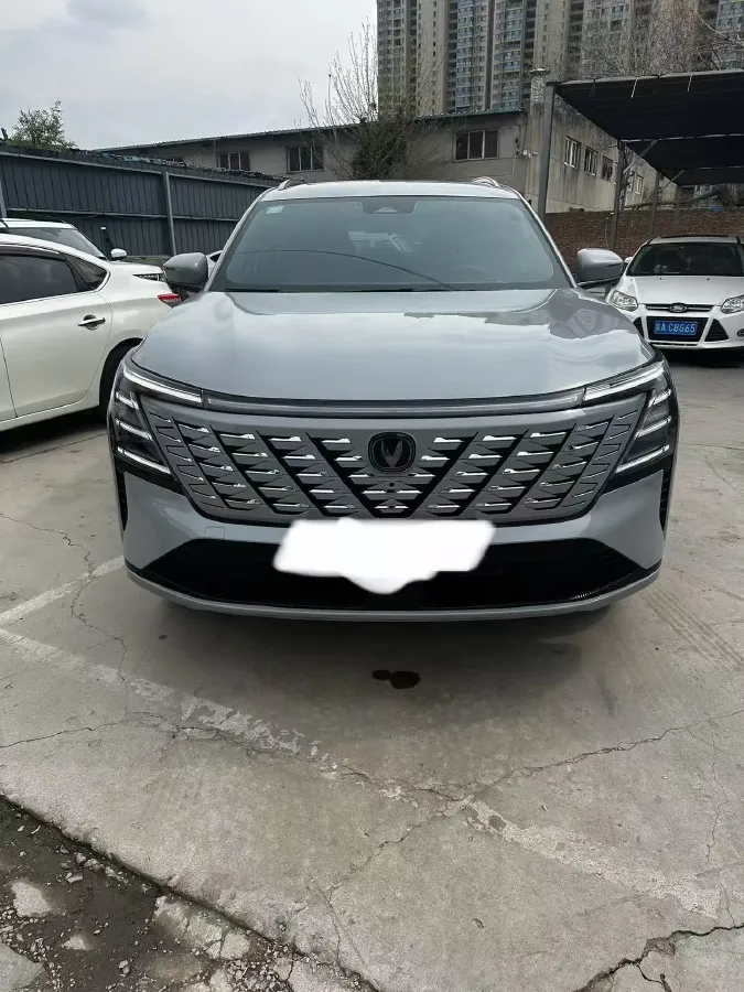 2025 ChangAn CS75 Plus 2.0T 233HP L4 8AT,autocango,china used car exporter,china ev exporter,chinese used car exporter,chinese used ev exporter