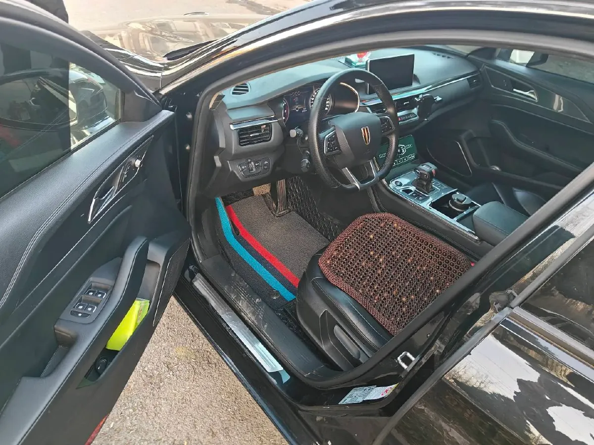 2020 HongQi H5 1.5T 169HP L4 7DCT,autocango,china used car exporter,china ev exporter,chinese used car exporter,chinese used ev exporter