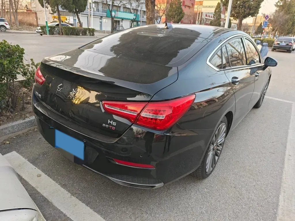 2020 HongQi H5 1.5T 169HP L4 7DCT,autocango,china used car exporter,china ev exporter,chinese used car exporter,chinese used ev exporter