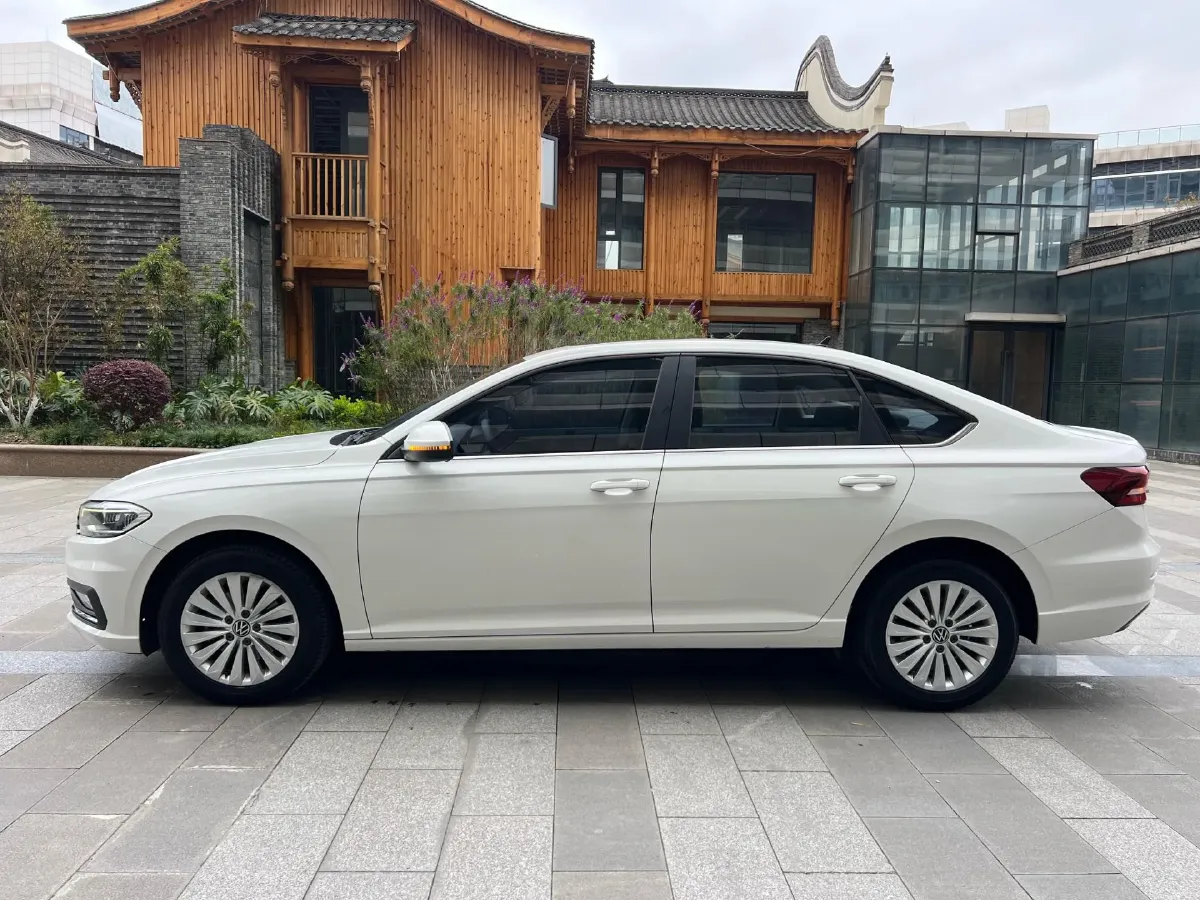 2018 Skoda Karoq 1.4T 150HP L4 7DCT,autocango,china used car exporter,china ev exporter,chinese used car exporter,chinese used ev exporter
