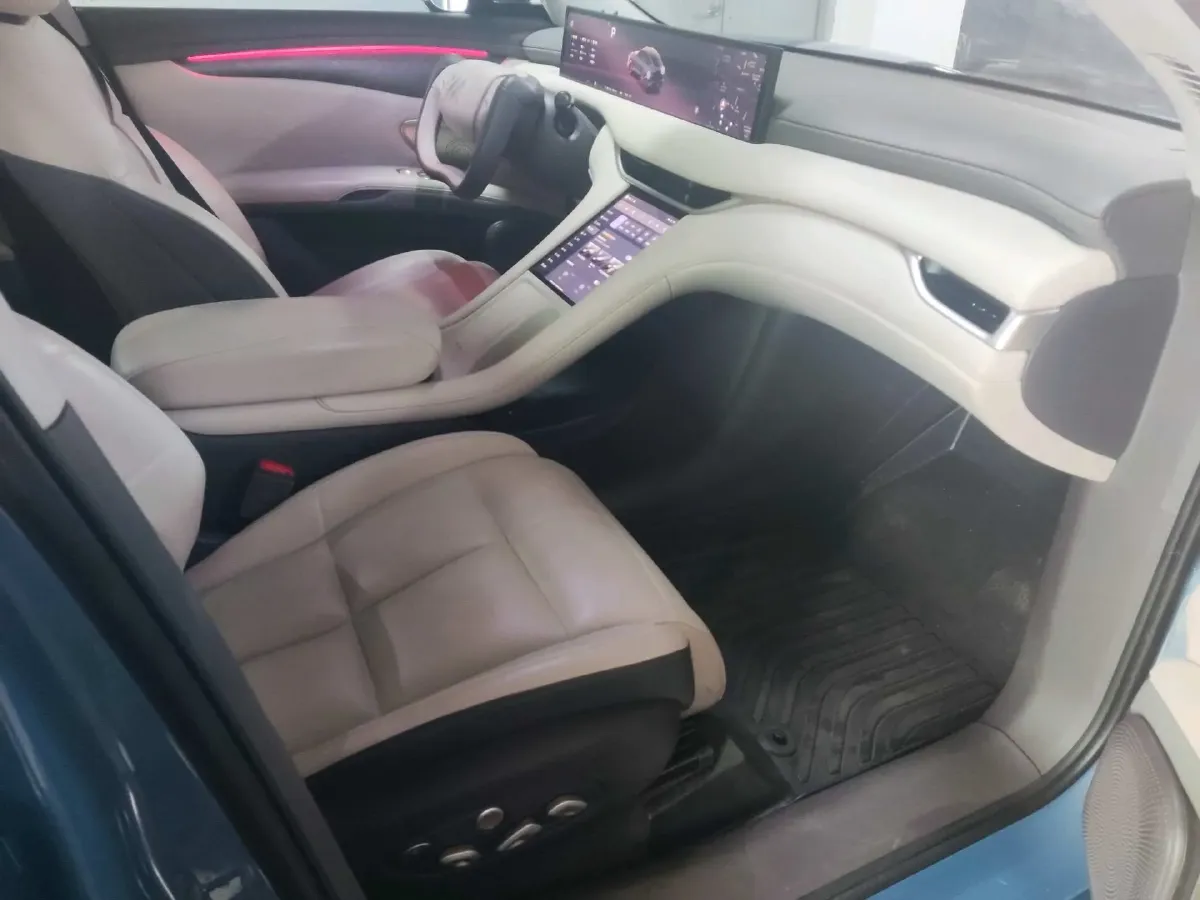 2025 IM LS6 BEV 75KWH,autocango,china used car exporter,china ev exporter,chinese used car exporter,chinese used ev exporter