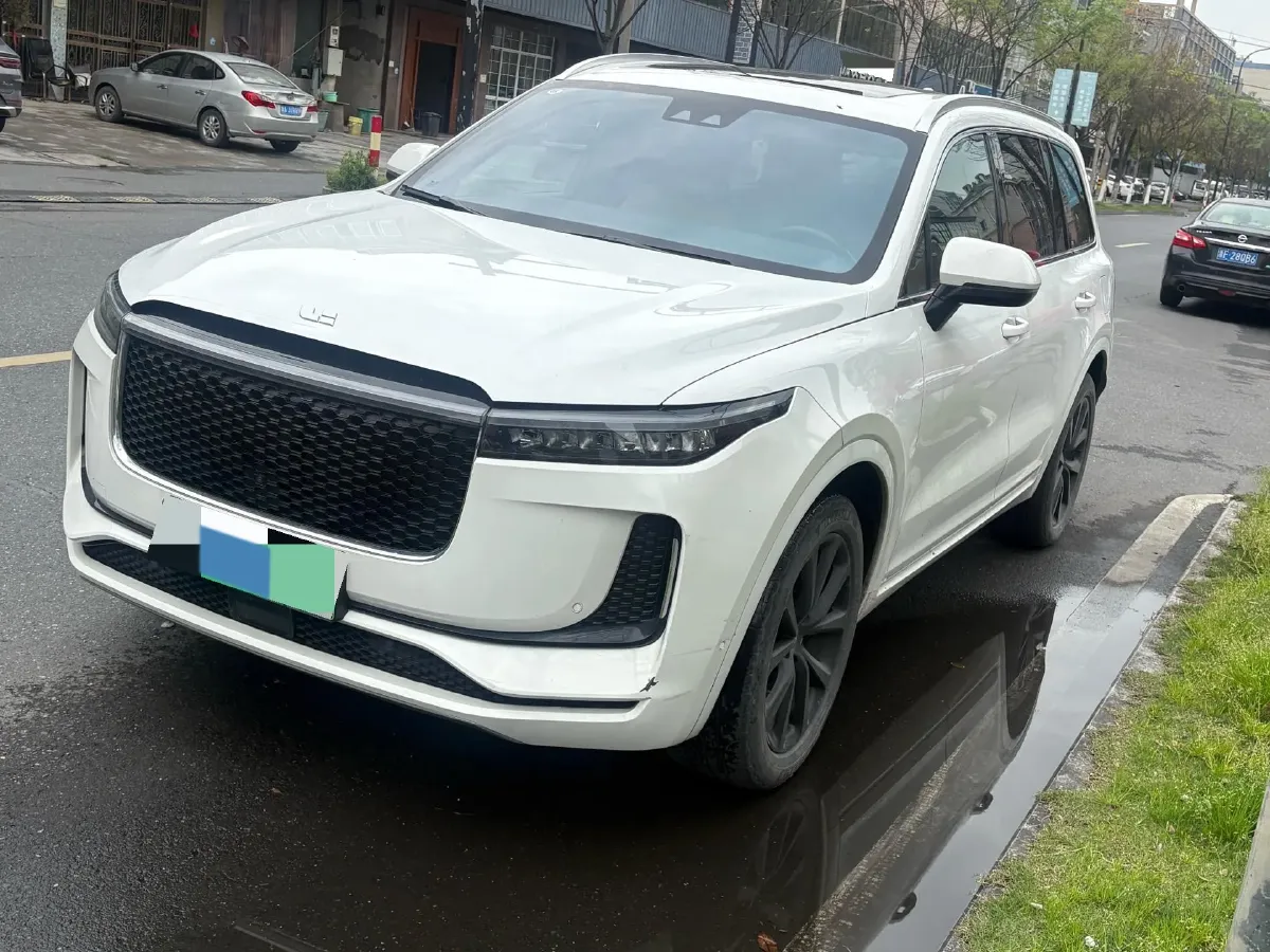 2020 Li ONE Range Extended 131HP REEV 40.5KWH,autocango,china used car exporter,china ev exporter,chinese used car exporter,chinese used ev exporter