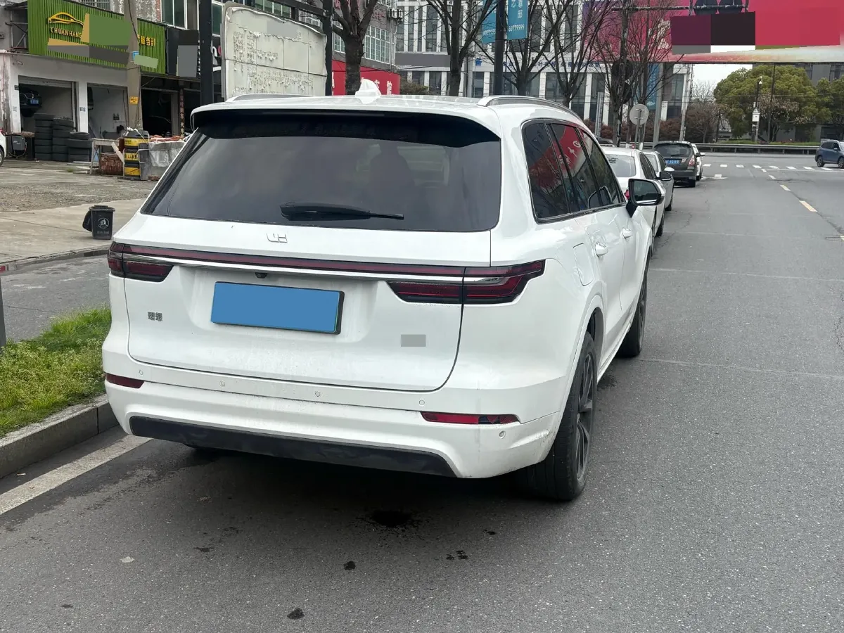 2020 Li ONE Range Extended 131HP REEV 40.5KWH,autocango,china used car exporter,china ev exporter,chinese used car exporter,chinese used ev exporter