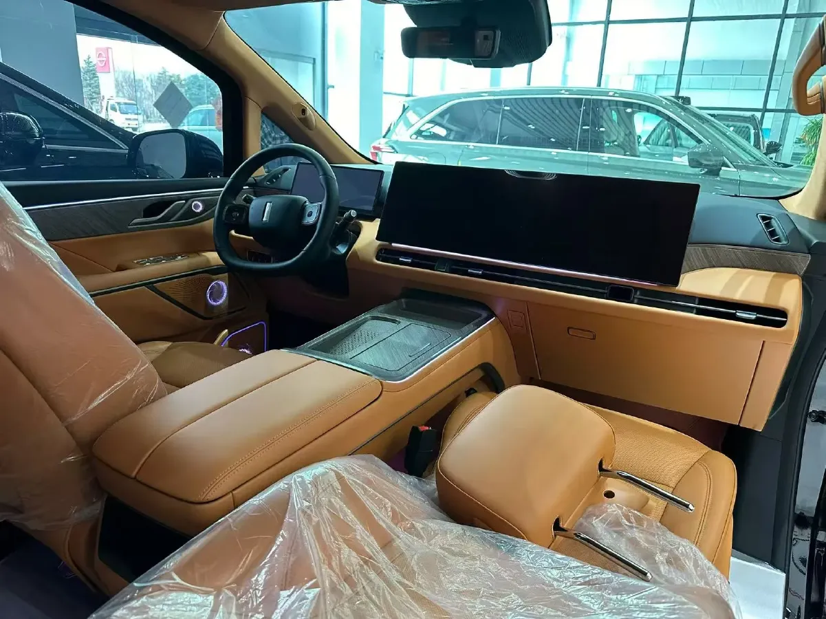 2025 WEY HighMountain 1.5T 170HP L4 4DHT PHEV,autocango,china used car exporter,china ev exporter,chinese used car exporter,chinese used ev exporter