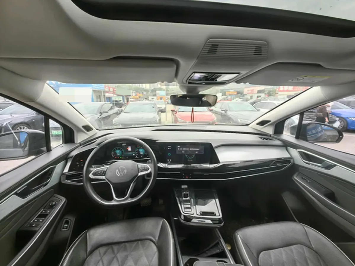 2022 Volkswagen Talagon 2.0T 220HP L4 7DCT,autocango,china used car exporter,china ev exporter,chinese used car exporter,chinese used ev exporter