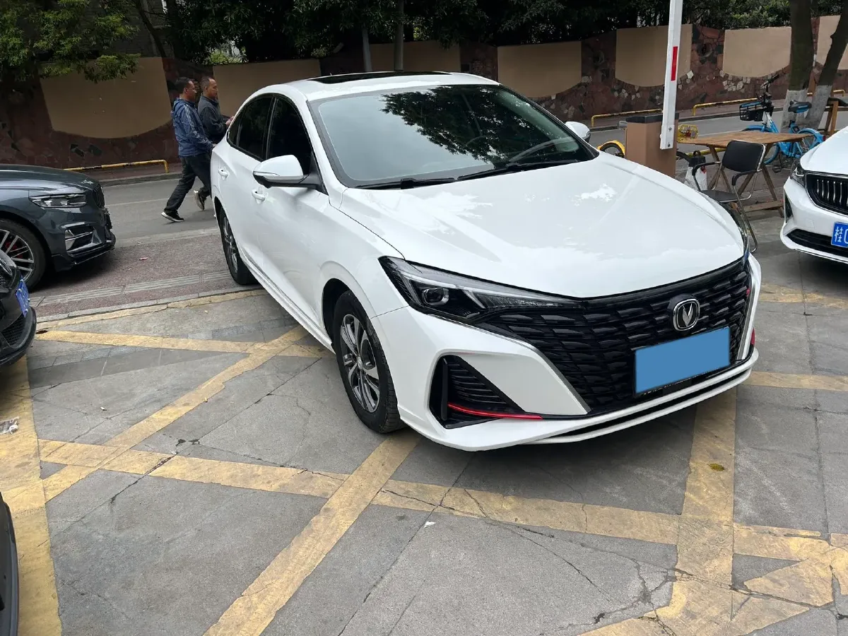 2022 ChangAn Eado 1.4T 160HP L4 7DCT,autocango,china used car exporter,china ev exporter,chinese used car exporter,chinese used ev exporter
